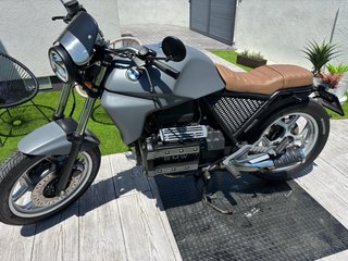BMW K 75 Naked Gris y Marrón