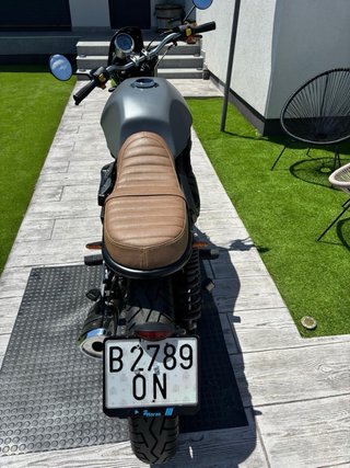 BMW K 75 Naked Gris y Marrón