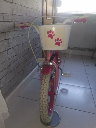 Bicicleta infantil 14 rosa con cesta