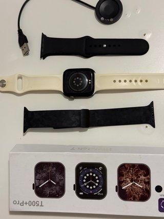 Reloj T500+Pro Smartwatch Negro y Blanco