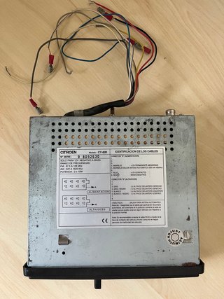 Lote 2 Autorradios Vintage Citroën y Blaupunkt