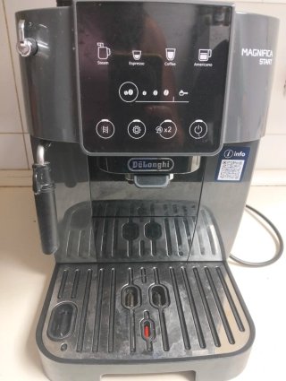 Cafetera De'Longhi Magnifica S con molinillo