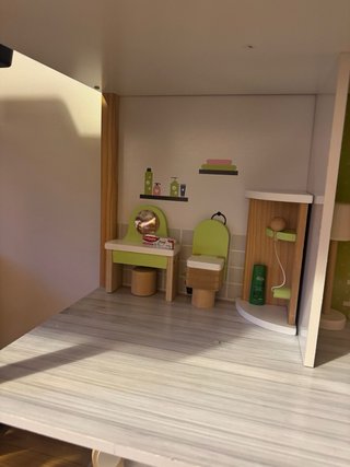 Casa de muñecas de madera grande