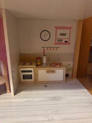 Casa de muñecas de madera grande