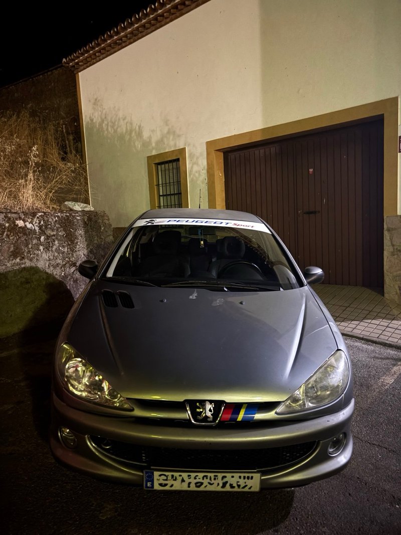 Peugeot 206 2003 - foto 1