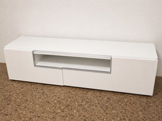 Mueble TV blanco moderno