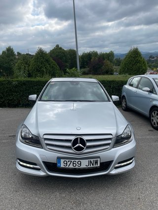 Mercedes-Benz C220