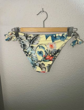 Bikini con relleno estampado floral