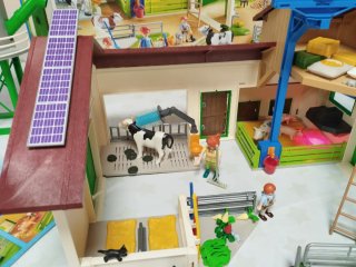 Gran granja Playmobil con silo