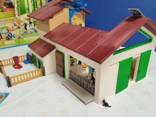 Gran granja Playmobil con silo