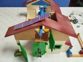 Gran granja Playmobil con silo