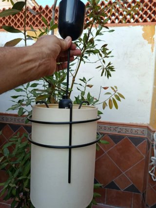 Lámpara de techo beige y negra