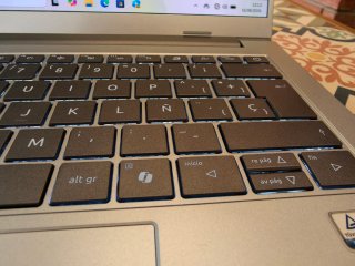 Portátil Acer Aspire 5 Ryzen AI 5 330 OLED