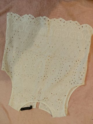Blusa ZARA BASIC blanca bordada
