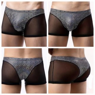 Bóxer lentejuelas y piernas transparentes