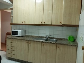 Muebles de cocina madera y mármol. Pontevedra.