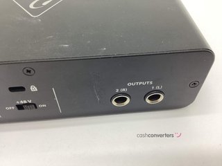 tarjeta interface behringer u-phoria umc22