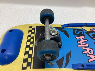 patinete land shark skateboard