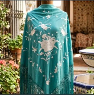 Manton verde turquesa bordado blanco