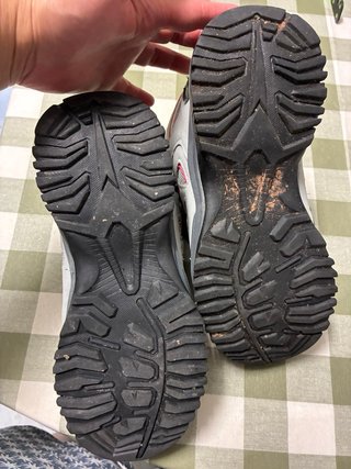 Botas de montaña RUNFIT grises y rosas