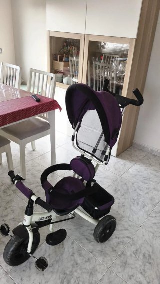 Triciclo para niña morado