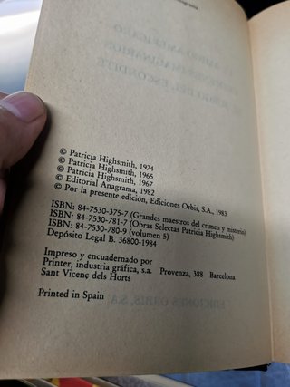 7 novelas, grandes maestros del crimen y misterio EDGAR WALLACE, RAYMOND CHANDLER, PATRICIA HIGHSMITH  y mas