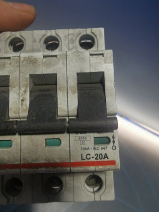 5 Interruptores Automáticos Magnetotermicos , MEDEX, LSC-16A, FS 40/4, LC-20A