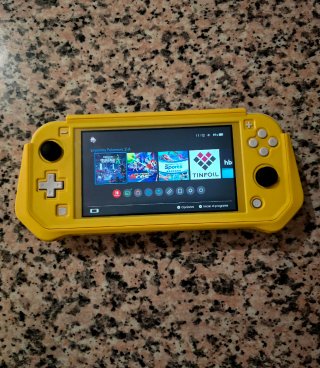 Nintendo Switch Lite Amarilla
