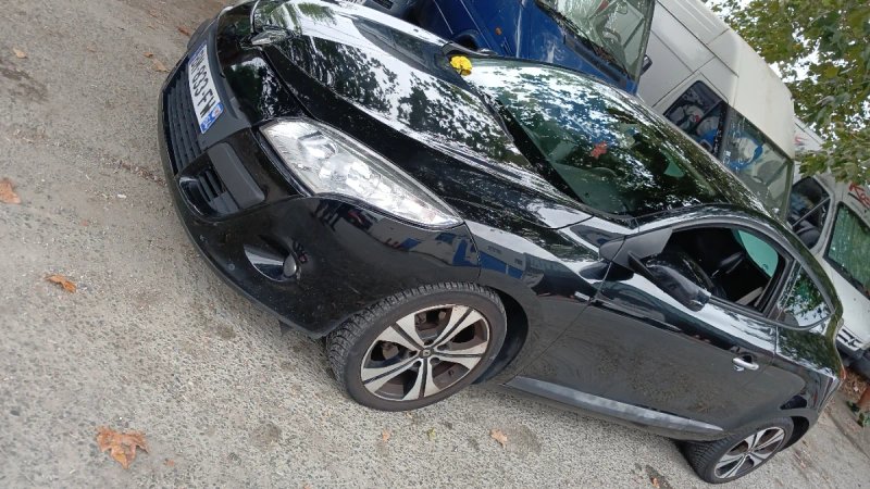 Renault Megane 2011 - foto 1