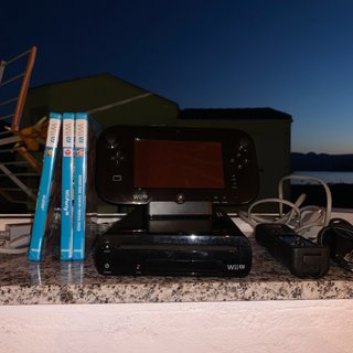 Nintendo Wii U + 3 giochi + Scheda SD