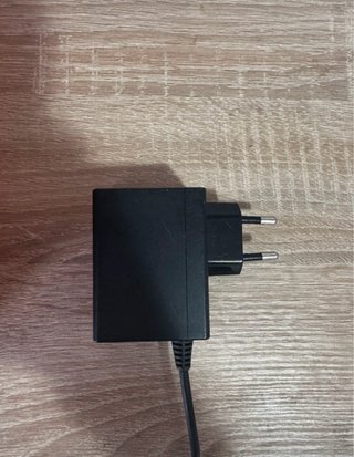 Nintendo Switch + Controller Pro + Custodia