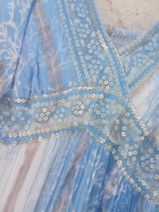 Vestito lungo fantasia blu e bianco