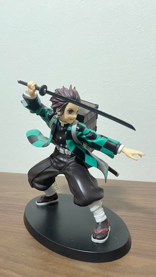 Figura Tanjiro Demon Slayer con Espada