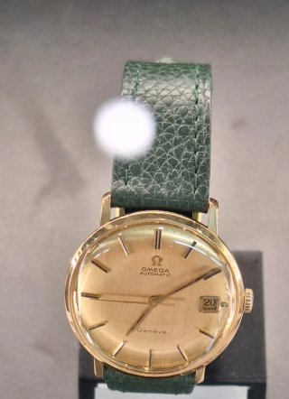 Omega Geneve Automático Oro y Verde