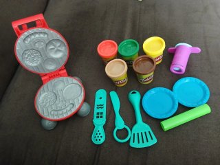 Play-Doh Kitchen Creations Barbacoa Burger Party