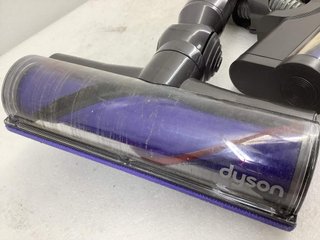 aspirador escoba dyson v8 absolute