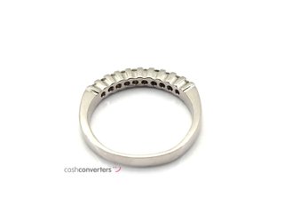 anillo oro 18k con piedra con diamante