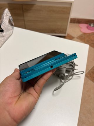 Nintendo 3DS Aqua + Cargador + Tomodachi Life