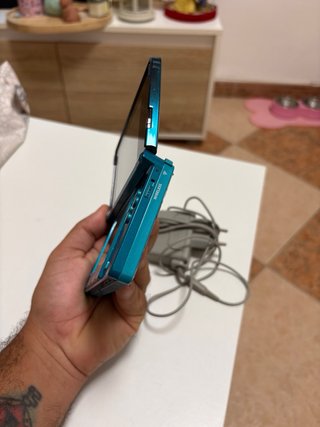 Nintendo 3DS Aqua + Cargador + Tomodachi Life