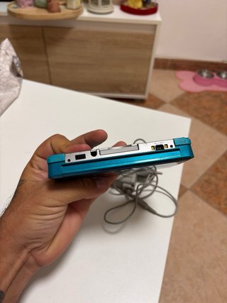 Nintendo 3DS Aqua + Cargador + Tomodachi Life