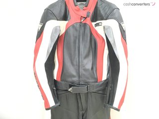 traje mono revit sm