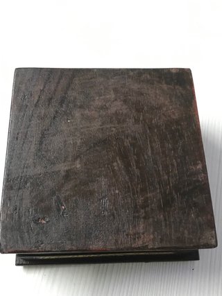 Juyero Caja Decorada Oro y Rojo