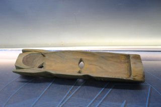 02. Máscara tallada en madera. Posiblemente México poscolonial.