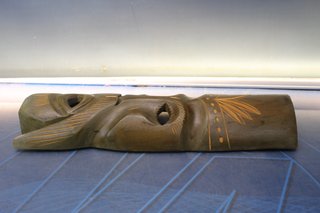 02. Máscara tallada en madera. Posiblemente México poscolonial.