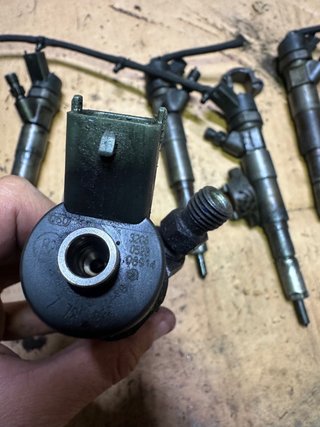 Inyectores BMW e39 525d M57