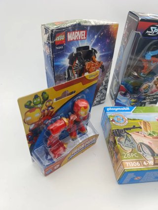 Lote Juguetes Muñecos Cromos Varios
