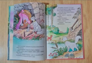 Clásico cuento Disney. " Los Aristogatos". Salvat.