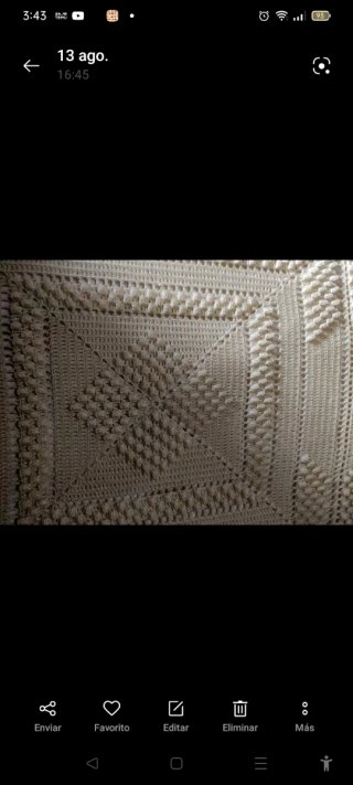Colcha de ganchillo beige