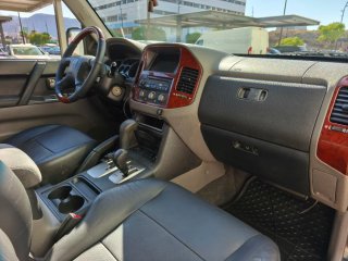 Mitsubishi Montero 2003
