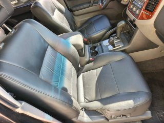 Mitsubishi Montero 2003